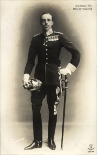 Ak König Alfons XIII. von Spanien, Portrait in Uniform