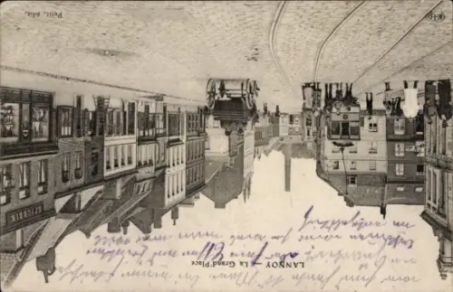 Ak Lannoy Nord, Grand Place