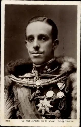 Ak König Alfonso XIII von Spanien, Portrait, Uniform, Orden