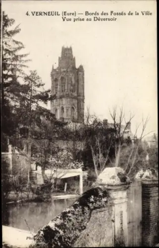 Ak Verneuil Eure, Bords des Fosses de la Ville