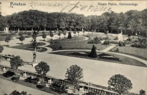 Ak Potsdam, Partie am neuen Palais, Gartenanlage, Fontäne