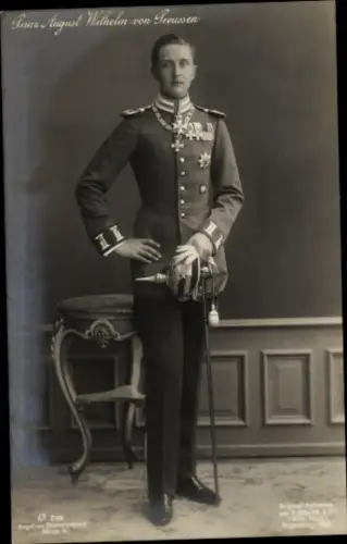 Ak August Wilhelm Prinz von Preußen, Portrait in Uniform, PH 2108