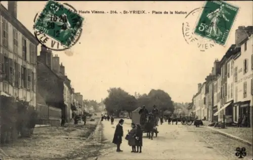 Ak St. Yrieix Haute Vienne, Place de la Nation