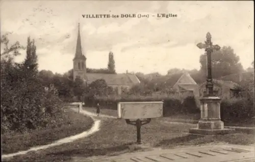 CPA Villette les Dole Jura, Église, Croix