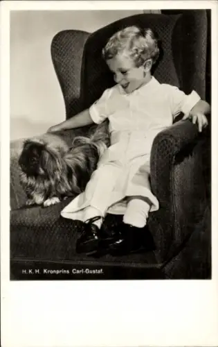 Ak Kronprinz Carl-Gustaf, Portrait mit Hund