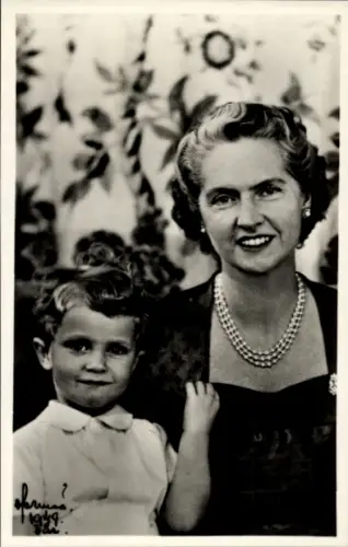 Ak Erbprinzessin Sibylla von Schweden, Portrait mit Prinz Carl Gustaf, 1949