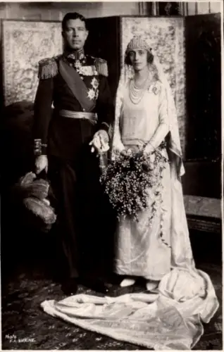 Ak H.R.H. The Crown Prince of Schweden and Lady Louise Mountbatten