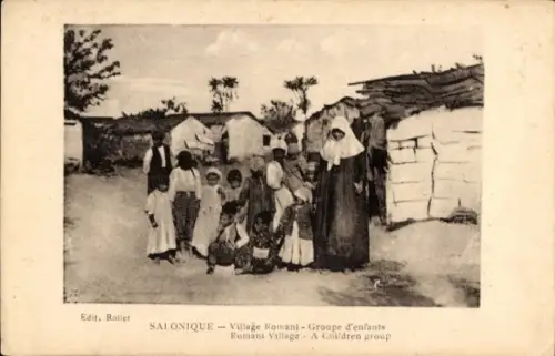 Ak Thessaloniki Griechenland, Village Romani, Roma Dorf, Kinder