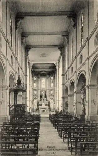 Ak Reims Marne, Innenansicht der Kirche, Bänke, Altar, Statue,  Sainte-Geneviève
