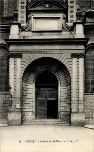 Ak Douai Nord, Portail de St-Pierre, Eingang,  Architektur