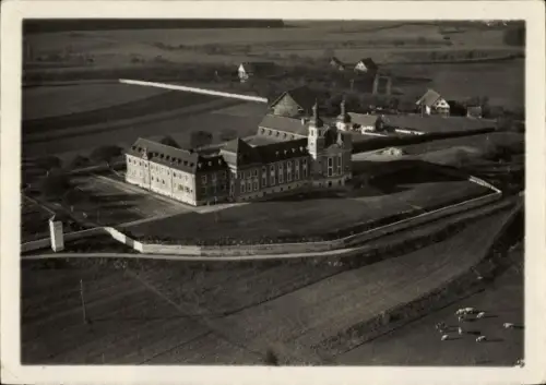Foto Kellenried Berg im Schussental, Benediktinerinnen-Abtei St. Ehrentraud, Luftbild