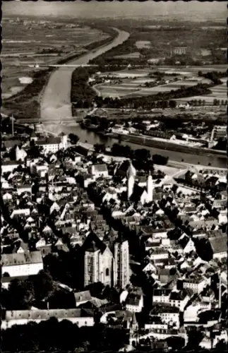Ak Ingolstadt an der Donau Oberbayern, Luftaufnahme von  Obere Pfarrkirche, Kreuztor, Flusslandsc