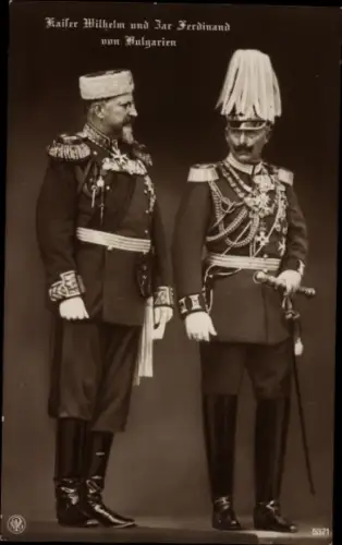 Ak Kaiser Wilhelm II., Zar Ferdinand von Bulgarien, Standportrait in Paradeuniform, NPG 5371