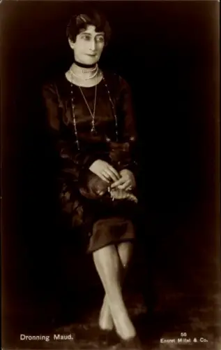 Ak Königin Maud von Norwegen, Portrait