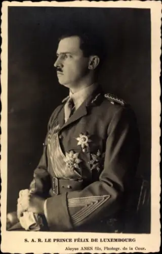 Ak Prinz Felix von Bourbon-Parma, Adel Luxemburg, Portrait in Uniform
