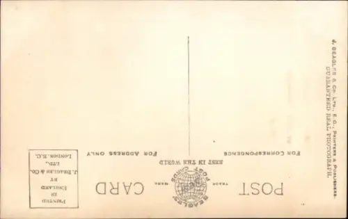Ak Duke and Duchess of York in Uniforms of Boy Scout and Girl Guide Movements