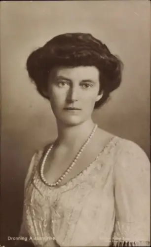 Ak Alexandrine zu Mecklenburg, Königin von Dänemark, Portrait