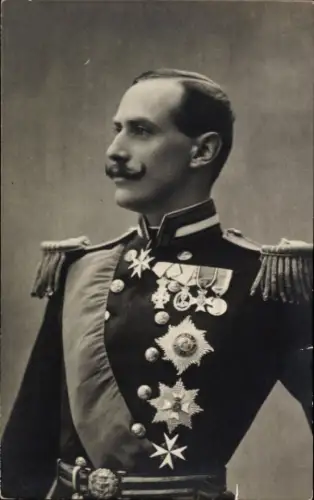 Ak König Haakon VII. von Norwegen, Portrait in Uniform