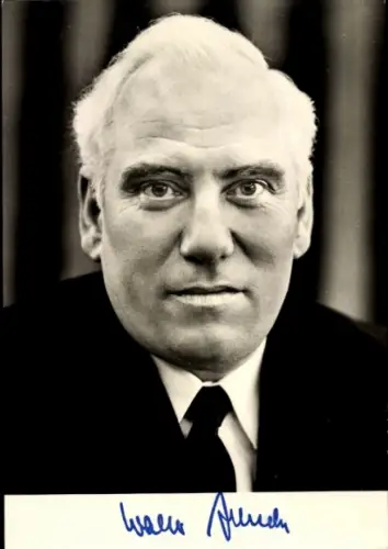 Ak Politiker Walter Arendt, Bundesminister für Arbeit und Sozialordnung, Portrait, Autogramm