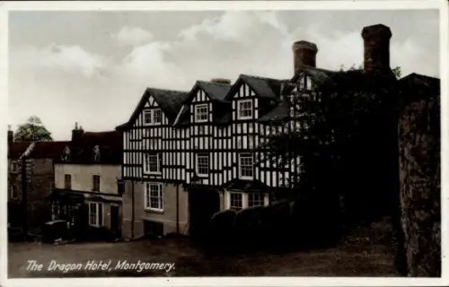 Ak Montgomery Wales, Dragon Hotel