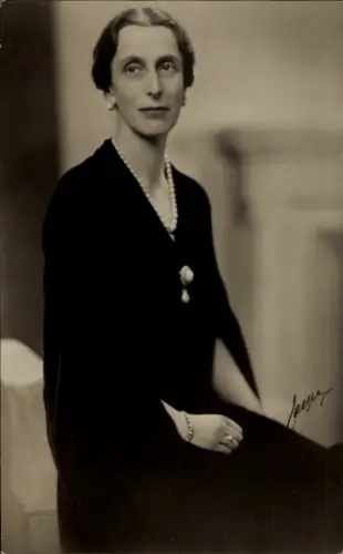 Ak Kronprinzessin Louise von Schweden, Portrait