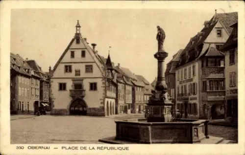 Ak Obernai Elsass Bas Rhin, Odilienberg Mont Sainte Odile,  Place de la République, Brunnen,  Geb
