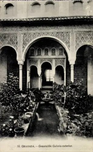 Ak Granada Andalusien Spanien,  Generalife, Galerie außen, Pflanzen, Architektur