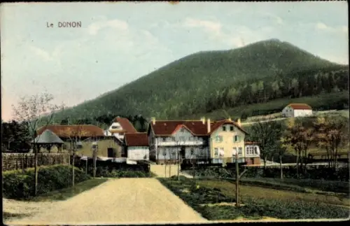 Ak Le Donon Hohe Donne Elsass Bas Rhin, Le DONON, Berglandschaft, Gebäude, Straße