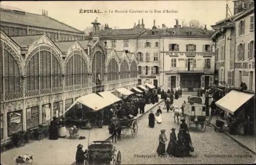 Ak Épinal Lothringen Vosges, Le Marché Couvert et Rue d'Arches