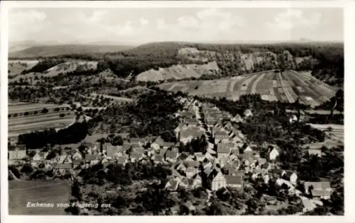 Ak Eschenau Niederösterreich, Landschaftsaufnahme, Flugzeugperspektive, Dorfansicht, Felder, Wäld