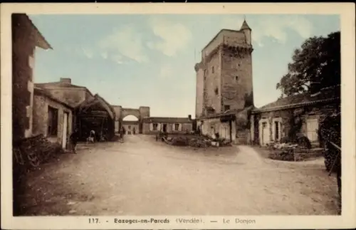 Ak Bazoges-en-Pareds Vendee, Le Donjon