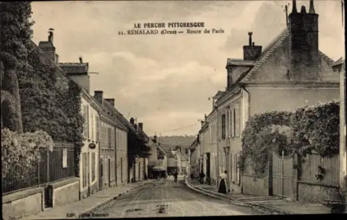 Ak Rémalard Orne, Straßenansicht, typisch französische Architektur, malerische Umgebung