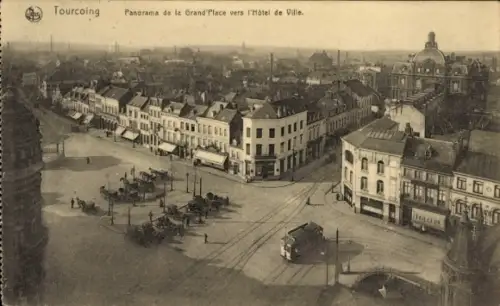 Ak Tourcoing Nord, Panoramablick auf Grand Place, Hôtel de Ville,  Stadtansicht, Tourcoing