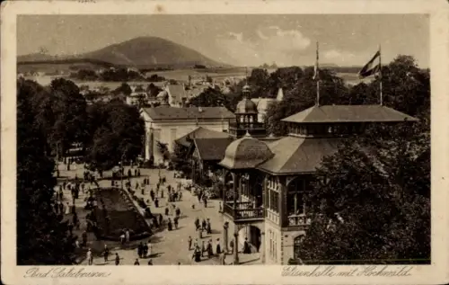 Ak Szczawno Zdrój Bad Salzbrunn Niederschlesien, Elisenhalle mit Hochwald
