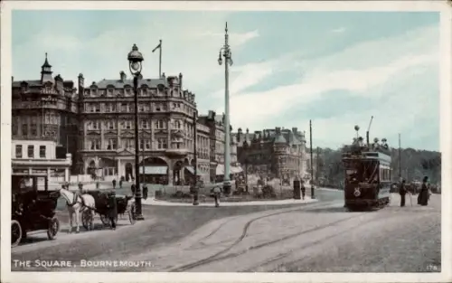 Ak Bournemouth Dorset England,  The Square, Straßenbahn, alte Autos, Menschen