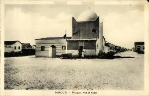 Ak Djibouti Dschibuti, Moschee Abd el Kader,  Straße, Gebäude, Flaggen