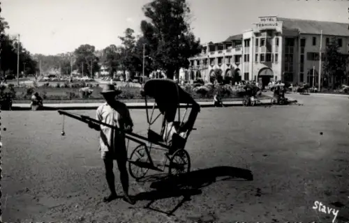 Ak Antananarivo Tananarive Madagaskar, Pferdetransport, Hotel Terminus,  Schwarz-Weiß-Foto