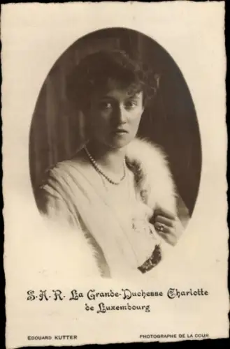 Passepartout Ak Großherzogin Charlotte von Luxemburg, Portrait