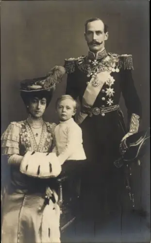 Ak König Haakon VII. von Norwegen, Königin Maud, Kronprinz Olav