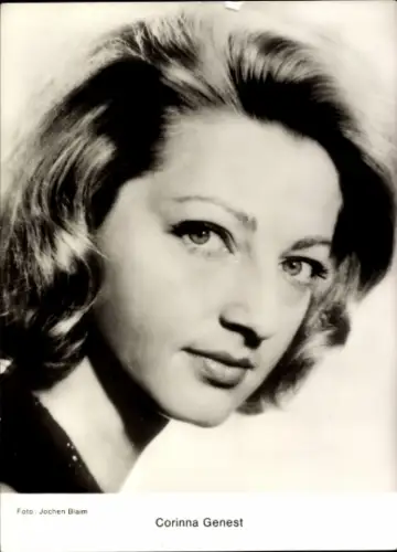 Ak Schauspielerin Corinna Genest, Portrait