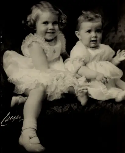 Ak Prinzessinnen Margaretha und Birgitta von Schweden, Portrait