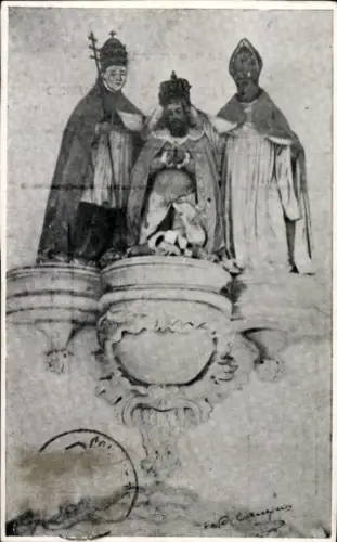 Ak Alcobaça Portugal, Drei Figuren, Krone, Mantel, Konvent  D. Afonso Henriques