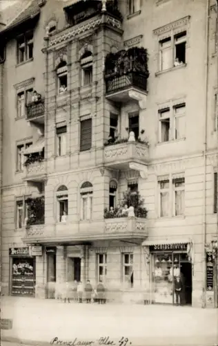 Foto Ak Berlin Prenzlauer Berg, Wohnhaus Prenzlauer Allee 49, Destillation, Schlachterei, Anwohner