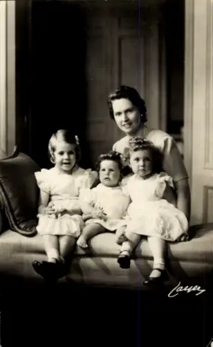 Ak Prinzessin Sibylla, Prinzessinnen Margaretha, Desirée und Birgitta von Schweden