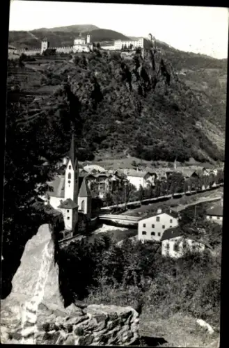Ak Klausen Chiusa d'Isarco Südtirol, Berglandschaft, Kirche, Häuser, Kloster,  aus Holland