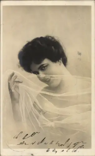 Ak Junge Frau, Portrait