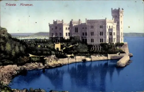 Ak Triest Trieste Friuli Venezia Giulia, Schloss Miramar, Wasser, Bäume, Himmel, Trieste