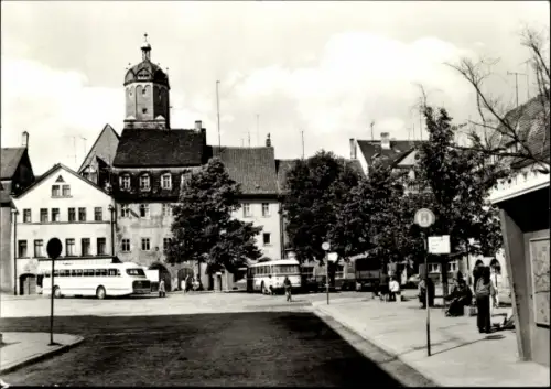 Ak Neustadt an der Orla, Marktplatz, Busse