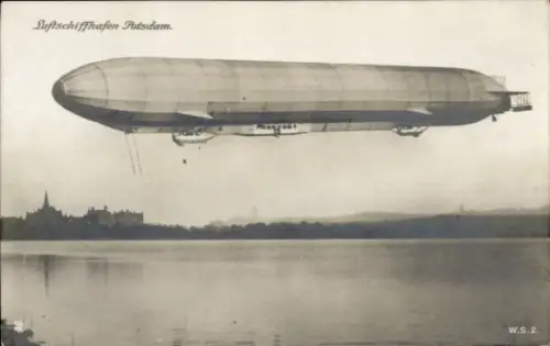 Ak Potsdam, Luftschiffhafen, Zeppelin