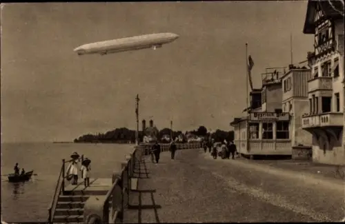 Ak Friedrichshafen am Bodensee, Uferstraße, Zeppelin in der Luft, Gasthaus Bayrisch Bier